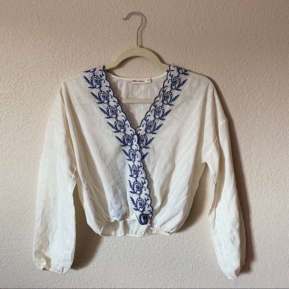 Thin Cream Blouse - Picture 2 of 4